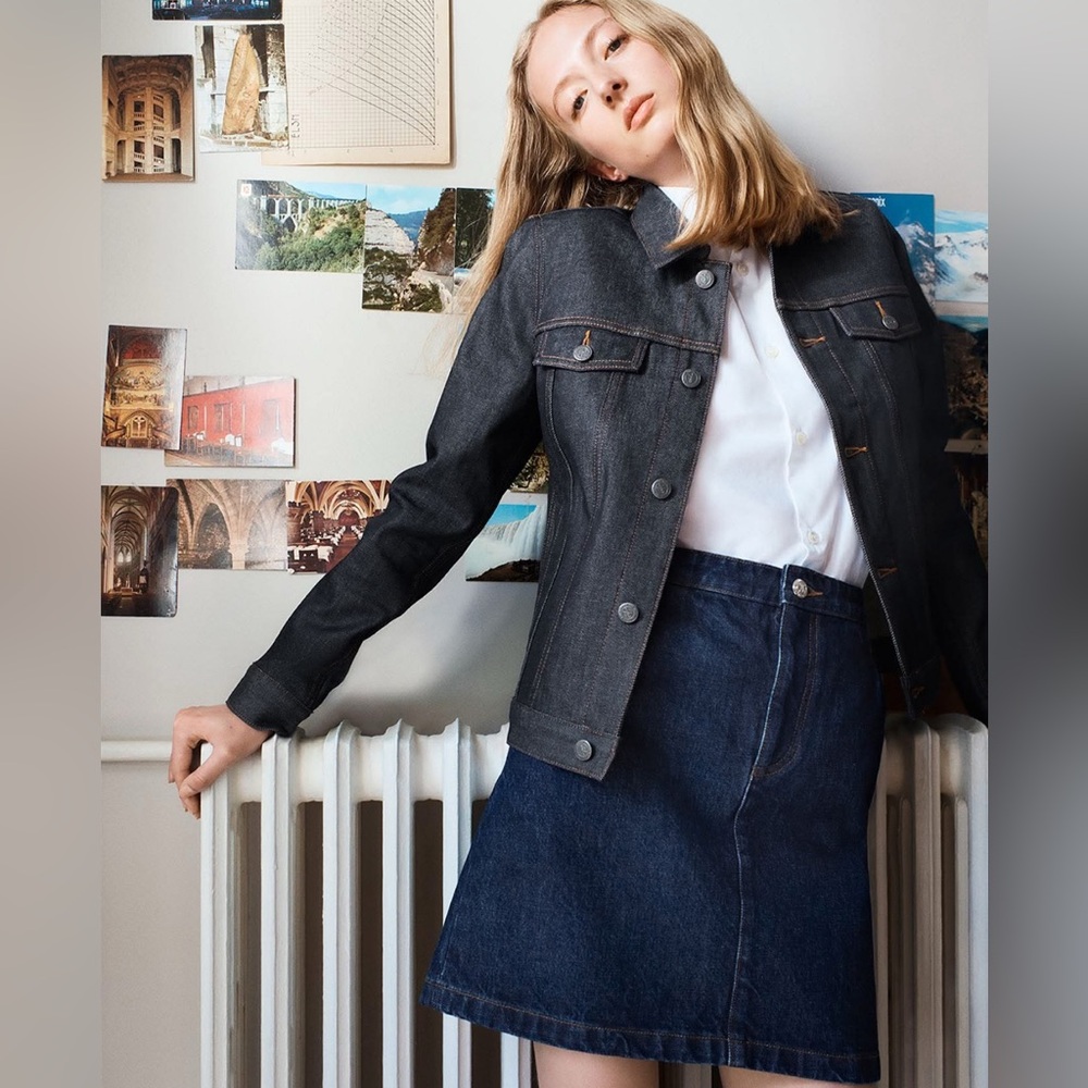 A.P.C. Patch Pocket Denim Skirt. Size EU 34
